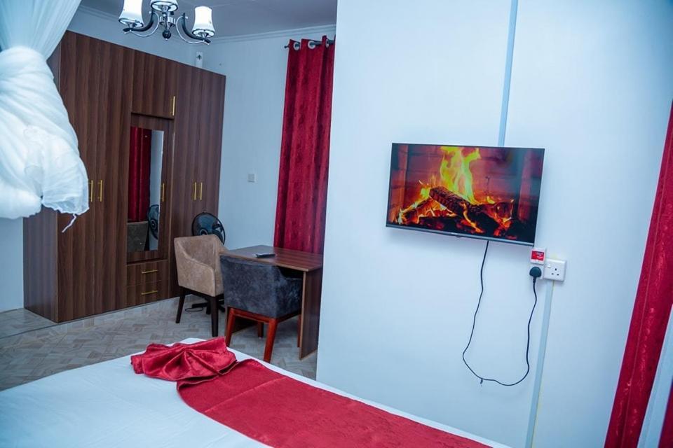 The Lit Gardens Hotel Kisumu Buitenkant foto